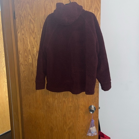 Fabletics Maroon Sherpa Zip-Up Jacket - Picture 4 of 7